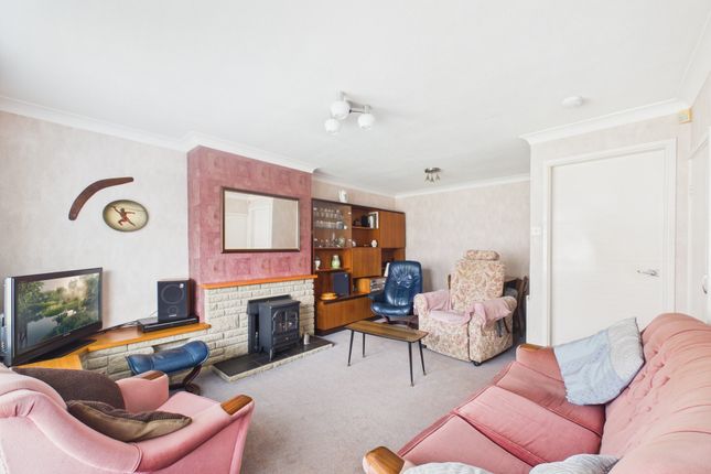 3, Pentland Close, Hull photo 4