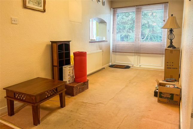 21, Shirley Avenue, Oldham photo 4
