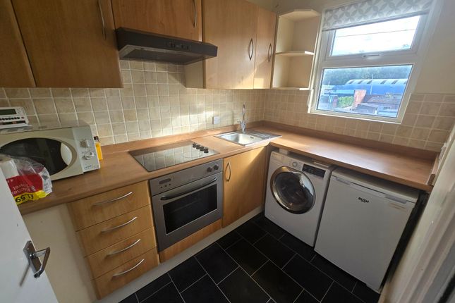 20B, Borough Road, DARLINGTON photo 5