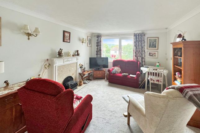 37 Captains Court, Stade Street, Hythe photo 3