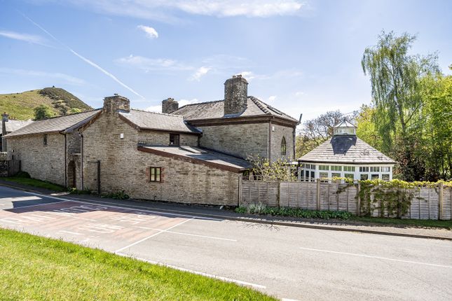 Detached Period Family House