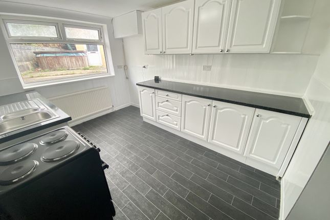107, Vardre Road, Swansea photo 4