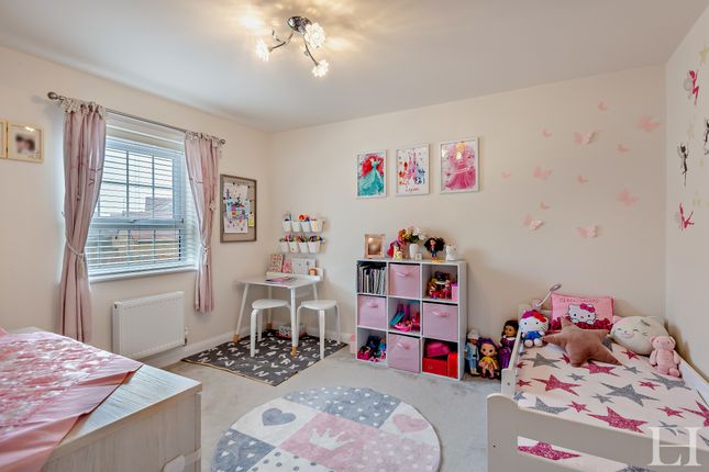 8630549-Interior27Wm-800
