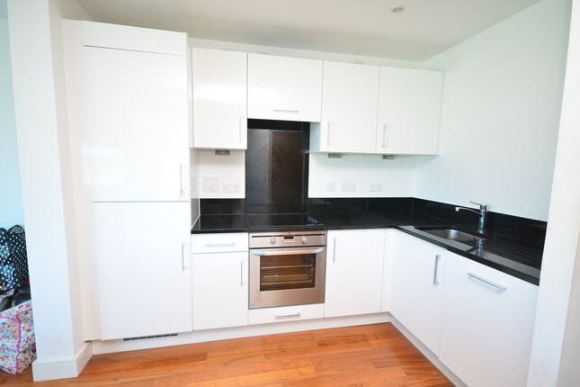 Flat to rent in Chatham Quays, Dock Head Road, St. Marys Island, Chatham