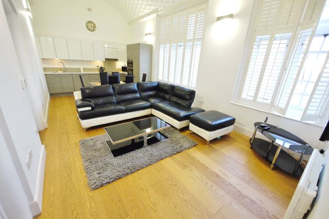 17, Pope Court, Warley photo 3