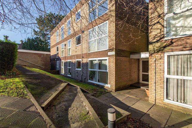 Thumbnail Flat to rent in Seymour Close, Selly Park, Birmingham