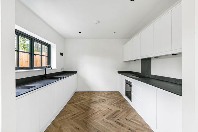 Plot 3, Effingham Mews, The Street, Leatherhead photo 4