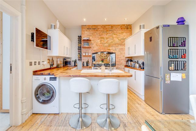 Flat for sale in Kings Court Mansions, 721 Fulham Road