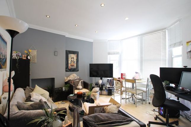 Thumbnail Flat to rent in Connaught Road, Roath, Cardiff