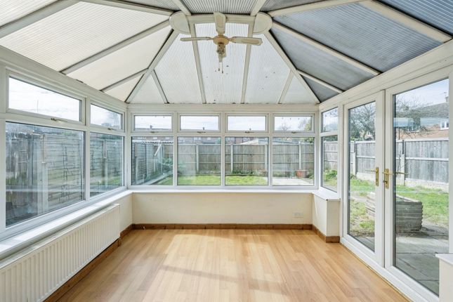 13, Holly Road, Doncaster photo 3