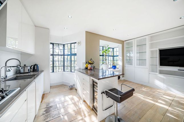 Harleyford Court, Vauxhall photo 4