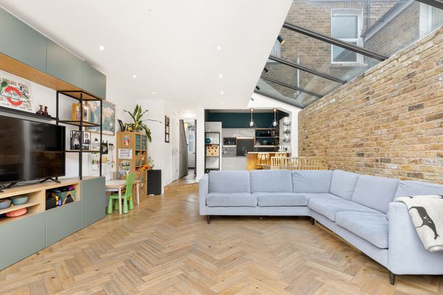 23, Darrell Road, London photo 2