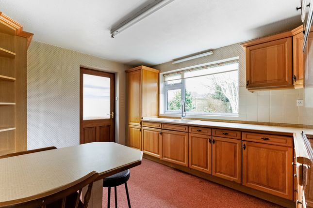 9, Chequers Drive, Prestwood photo 4