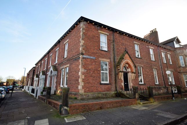 Flat to rent in Chatsworth Square, Carlisle