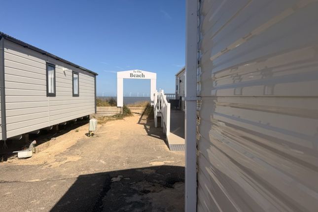 2-bed caravan on Manor Road, Caister-on-Sea, £39,995