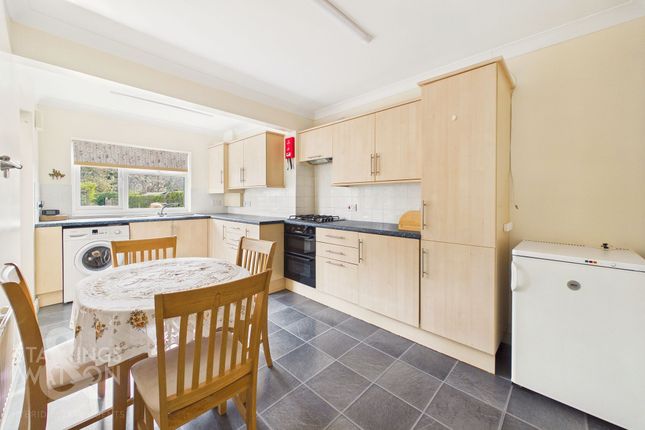 12 Oval Road, Norwich photo 3