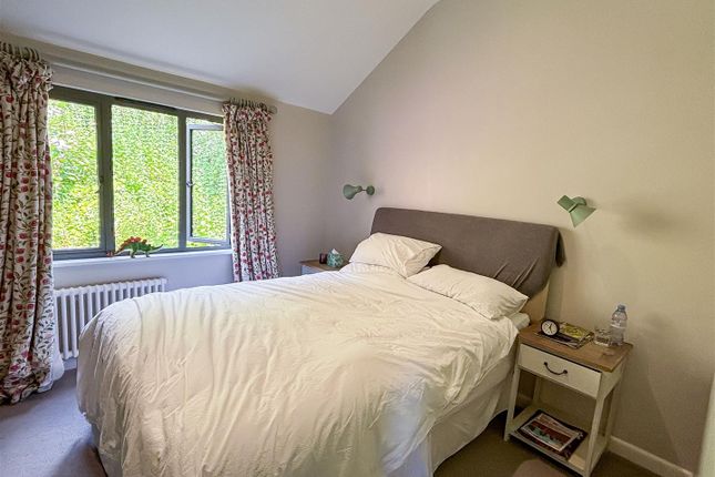 Bedroom Two.Jpg
