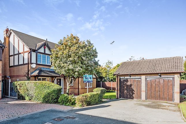 Thumbnail Detached house for sale in Whitesands Close, Amington, Tamworth