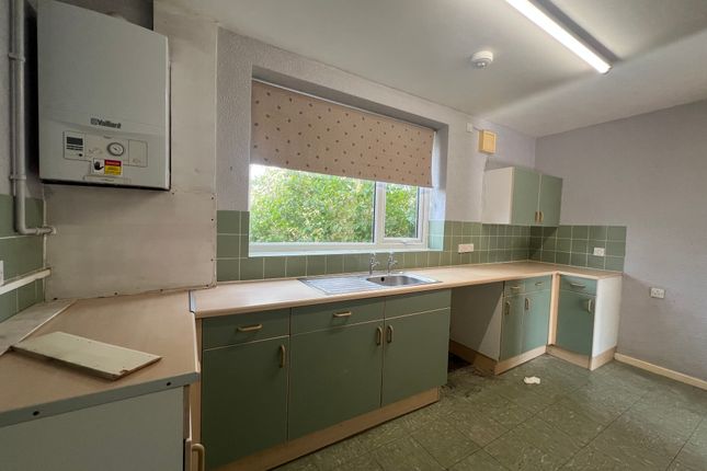 15 New Road, Dawley, Telford photo 4