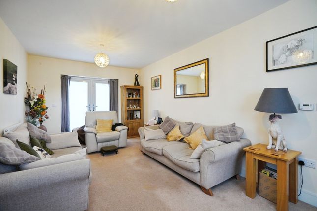 1, Larch Drive, COALVILLE photo 2