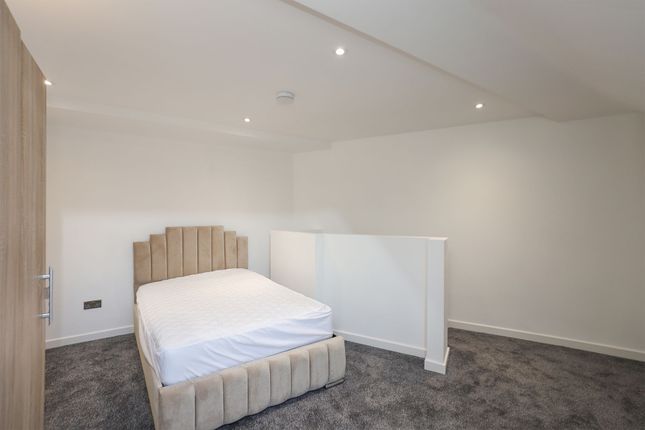 Room to rent in 663 Chesterfield Road, Sheffield