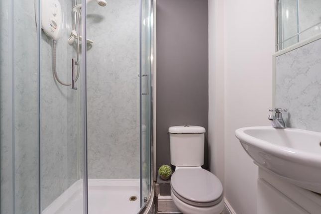 111b, Richmond Road, Cardiff photo 3