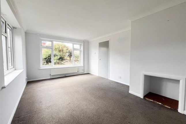 98, Grange Close, Heathfield photo 2