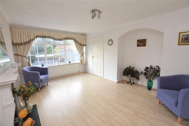 9, Woodhall Drive, Leeds photo 3