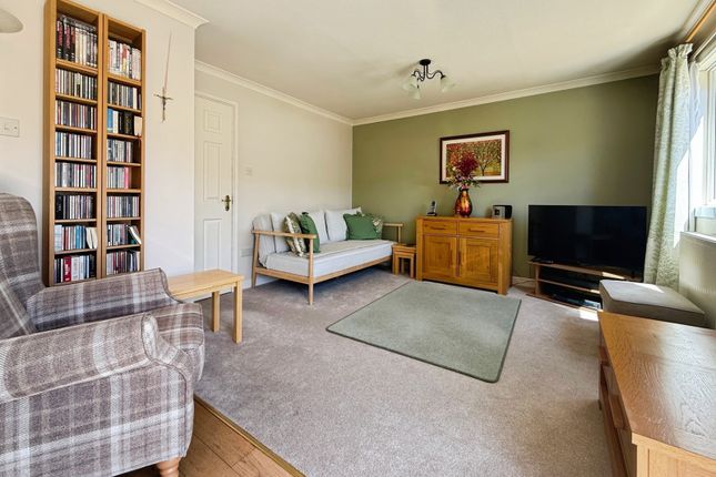 3, Lehar Close, Hampshire photo 3