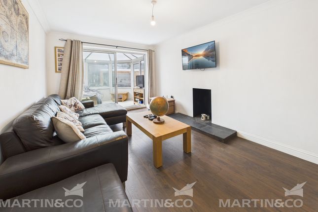 11, Ulverston Avenue, Doncaster photo 3
