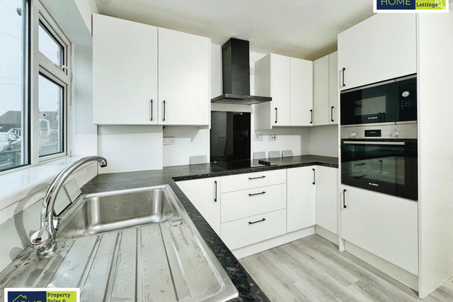11 Blenheim Road, Leicester photo 4
