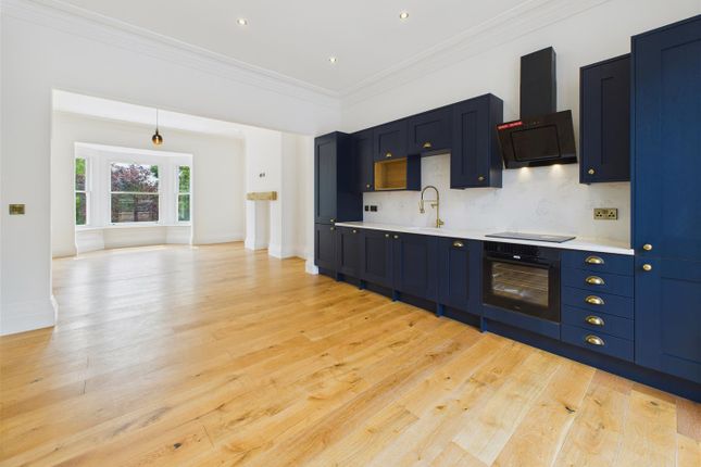 Apartment 4, 40, Southfield, Hessle photo 2
