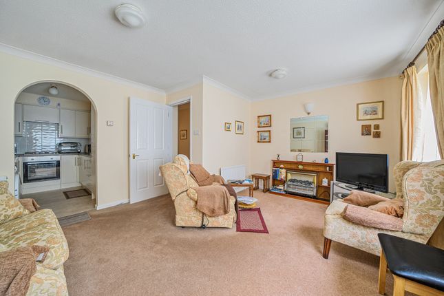 Flat for sale in Cherry Court, Uxbridge Road, Pinner, Middlesex