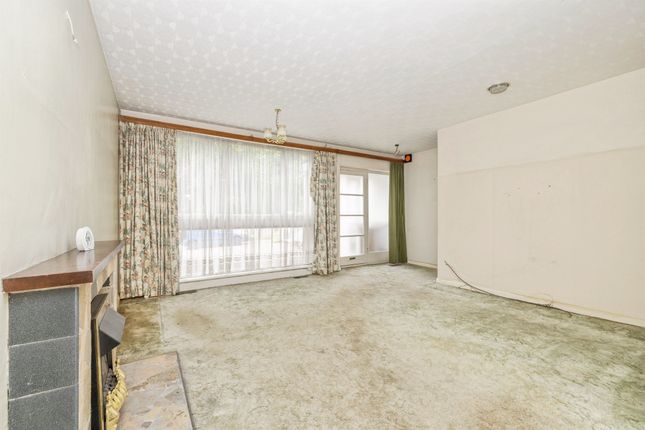 17, Grove Hall Road, Bushey photo 4
