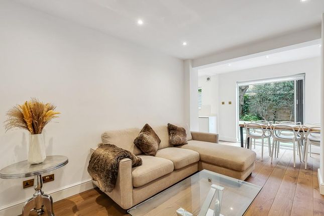 Flat for sale in Radipole Road, London
