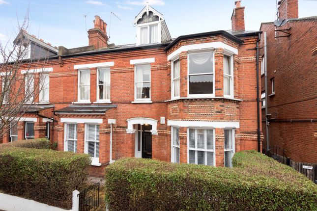 Flat for sale in Brunswick Road, Kingston Upon Thames