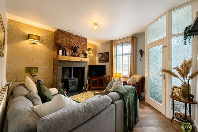 9 Branch Road, Darwen photo 2