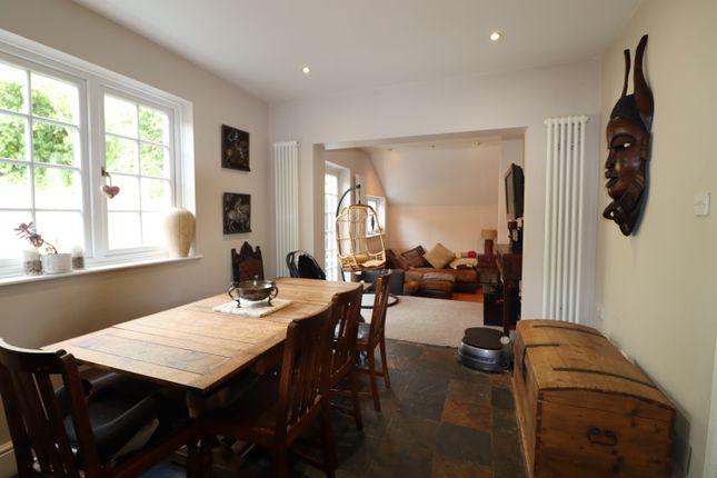 74, Woodcote Valley Road, Purley photo 4