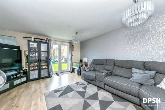 5 Forest Yard, Leeds photo 2