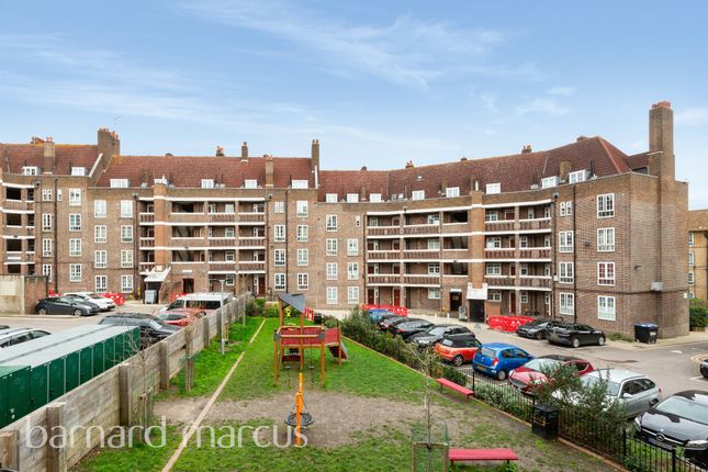 Thumbnail Flat for sale in Dog Kennel Hill Estate, London