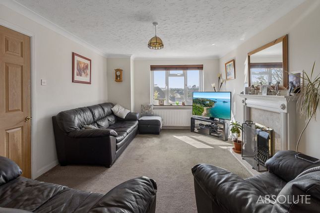 35 Barn Owl Close, Torquay photo 3