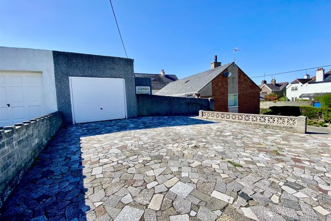 Detached bungalow for sale in Barcyttun Estate, Morfa Nefyn, Pwllheli