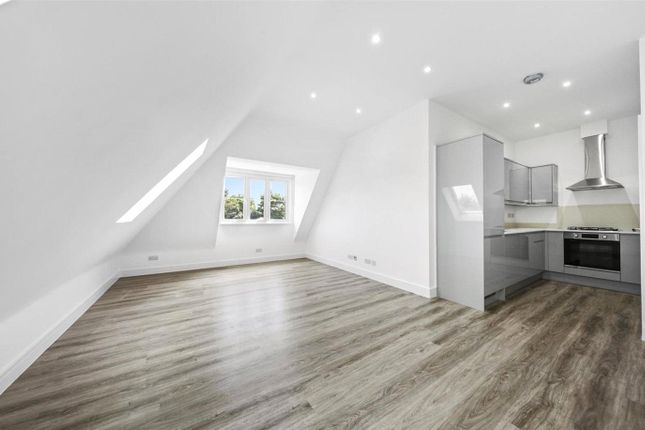 Rosemary Court, Kingsbury photo 2