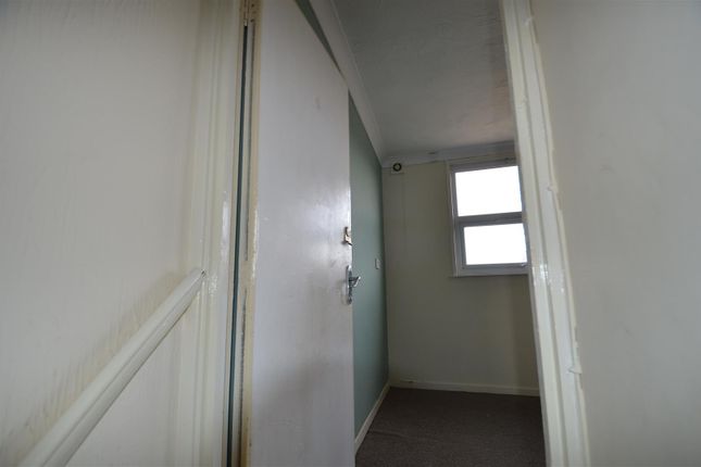 Flat to rent in North Denes Road, Great Yarmouth