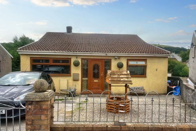 142, Mill View Estate, Maesteg photo 2