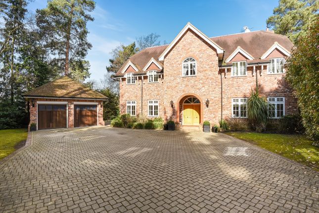 Thumbnail Detached house to rent in Sunning Avenue, Sunningdale, Ascot