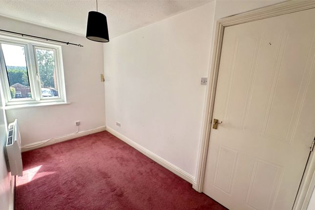 35, Yardley Way, Derbyshire photo 5