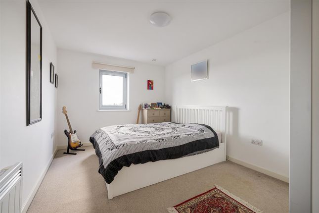 30 Blackberry Court, Queen Mary Avenue, South Woodford photo 4