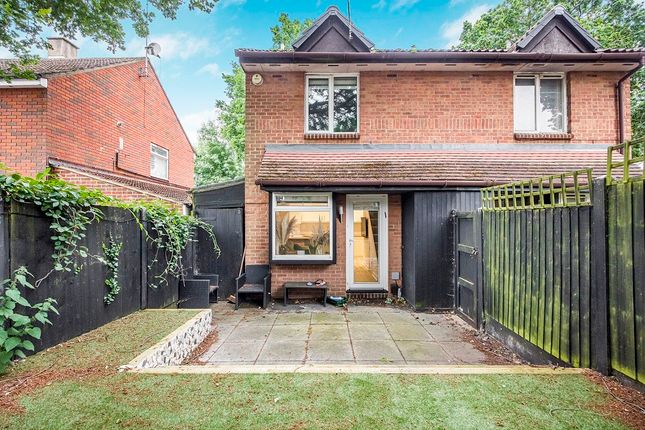 Thumbnail Semi-detached house to rent in Chester Road, Loughton