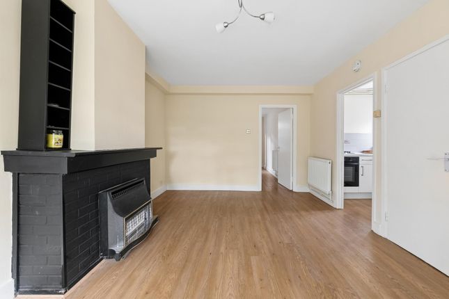 Flat 1 Watkins House, Manchester Road, London photo 3